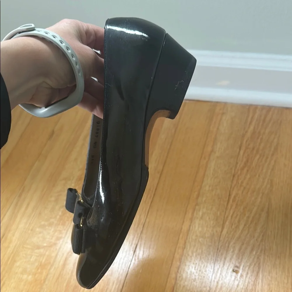 Salvatore Ferragamo Black Bow Flats (Refurbished) - Picture 5 of 7